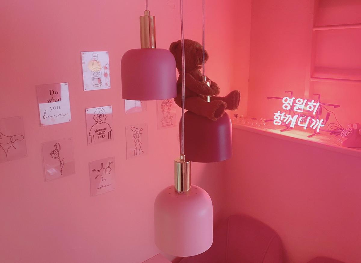 インスタ映えの宝庫な        <br /><br /> 韓国カフェ＆レストラン